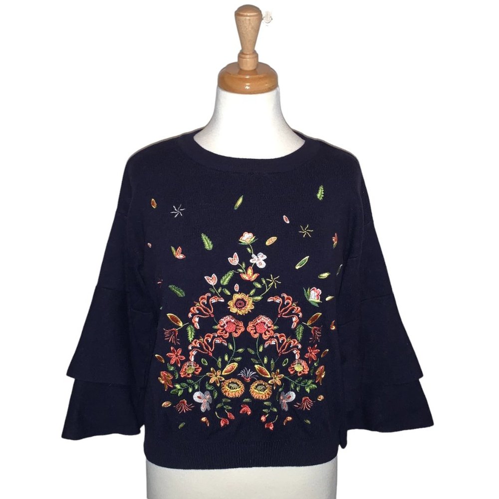 Blu Pepper Floral Embroidered Bell Sleeve Black Sweater Medium